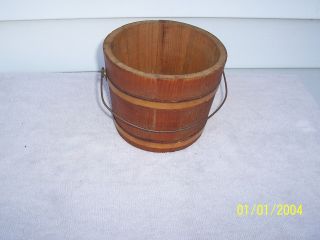 ^intage Wooden Ice Bucket With Handle photo