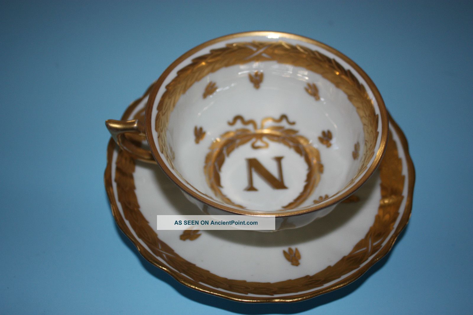 C.  1900 Crown Saxe Reizenstein Gold Gilded Napoleonic Bee Tea Cup And Saucer Cups & Saucers photo