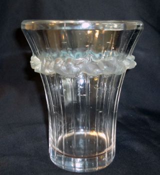 R.  Lalique Bouloris Vase photo