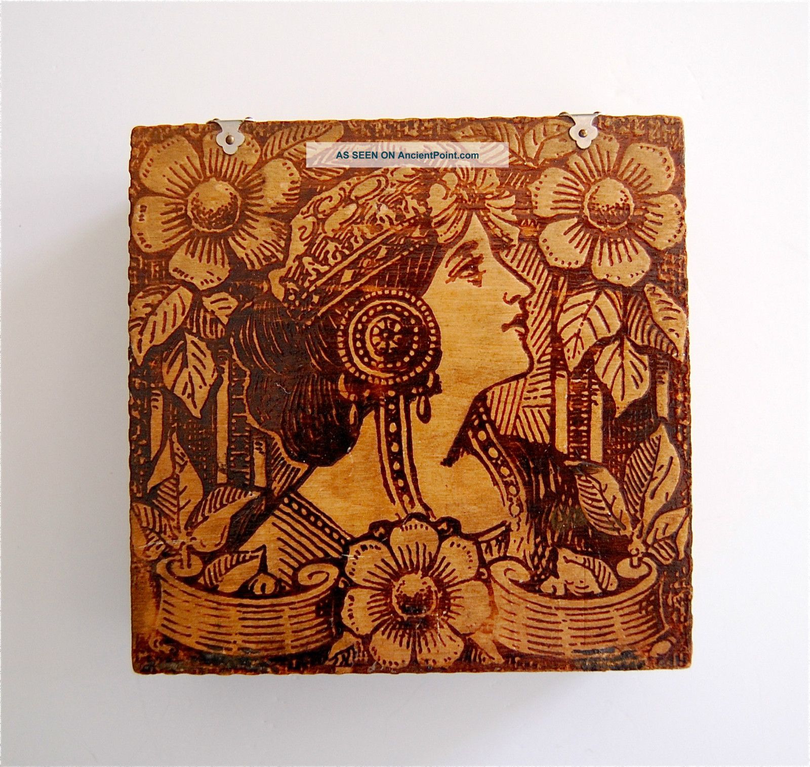 Example Of A Pyrography Box With Art Nouveau Lady - Nr Boxes photo