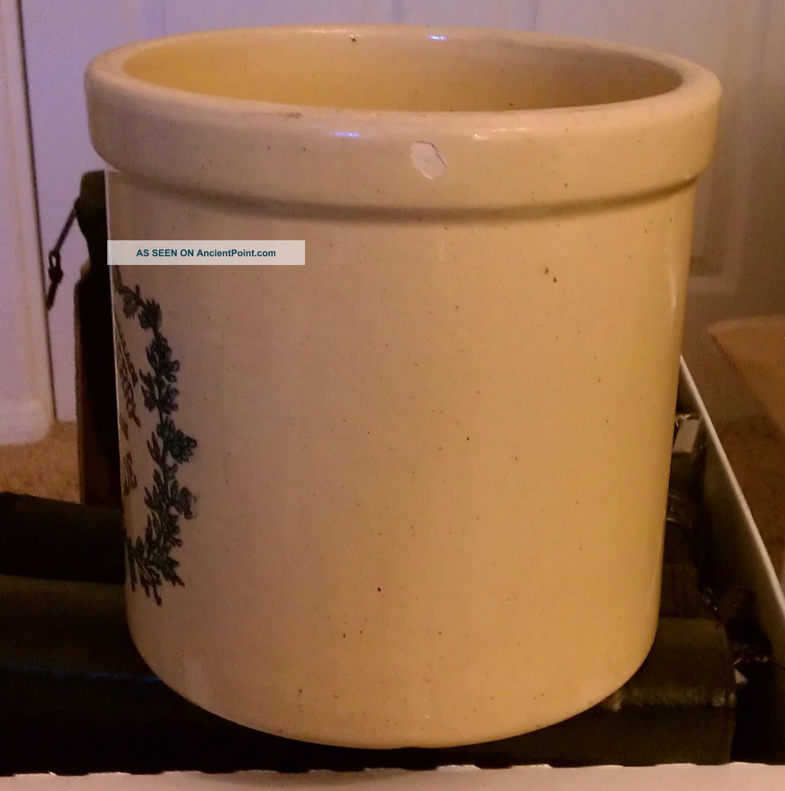  - 1_gallon_james_carberry_marmalade_blue_advertising_decorated_stoneware_crock_2_lgw