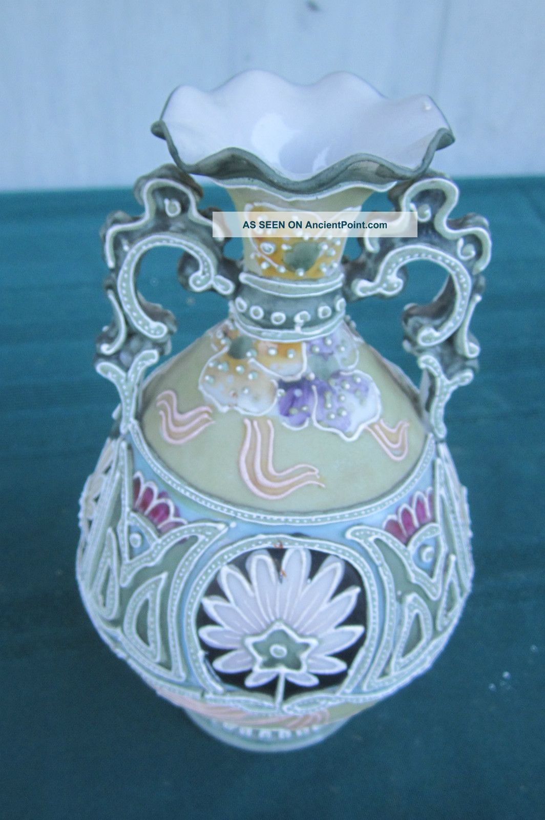 Antique Double - Handled Japanese Chinese Oriental Moriage Enamel Porcelan Oldvase Vases photo