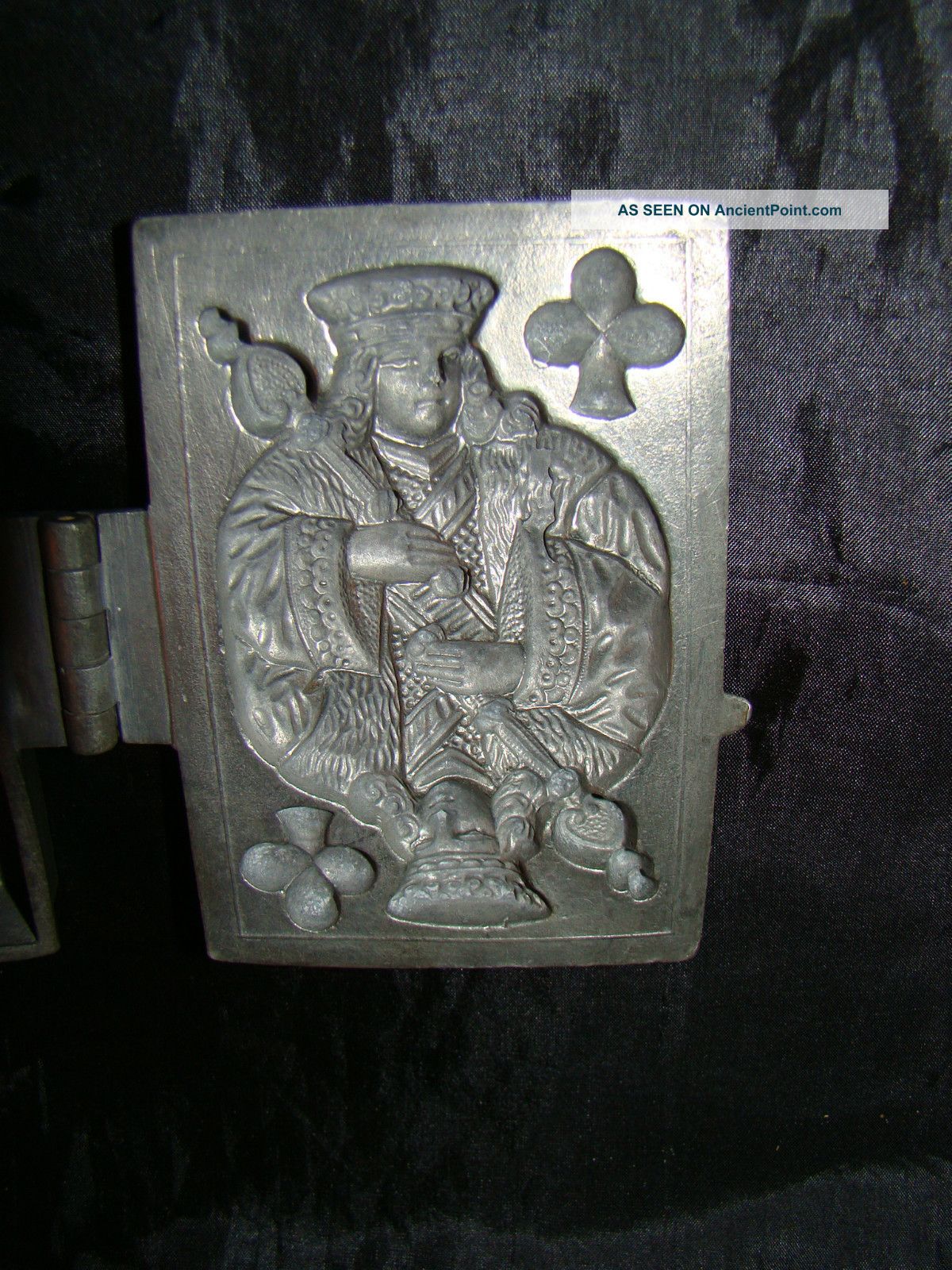  - antique_pewter_king_of_clubs_chocolate_or_ice_cream_mold_3_lgw