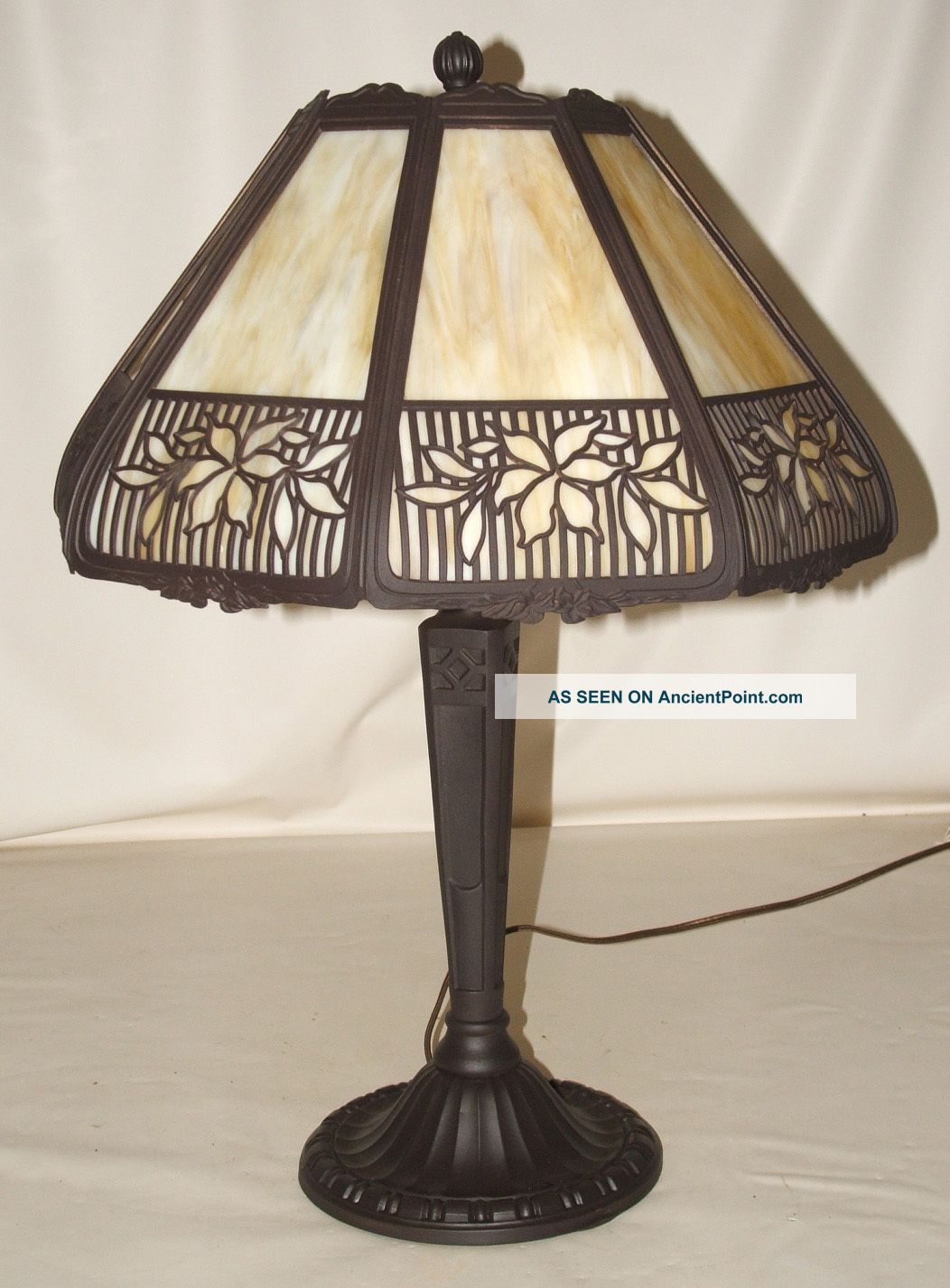 Signed Bradley & Hubbard Slag Glass Panel Lamp Lamps photo