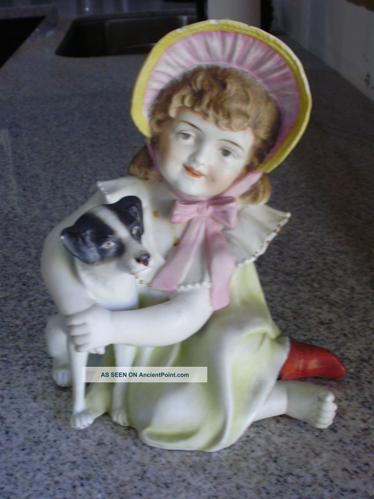 Biscuit Figurine Figurines photo