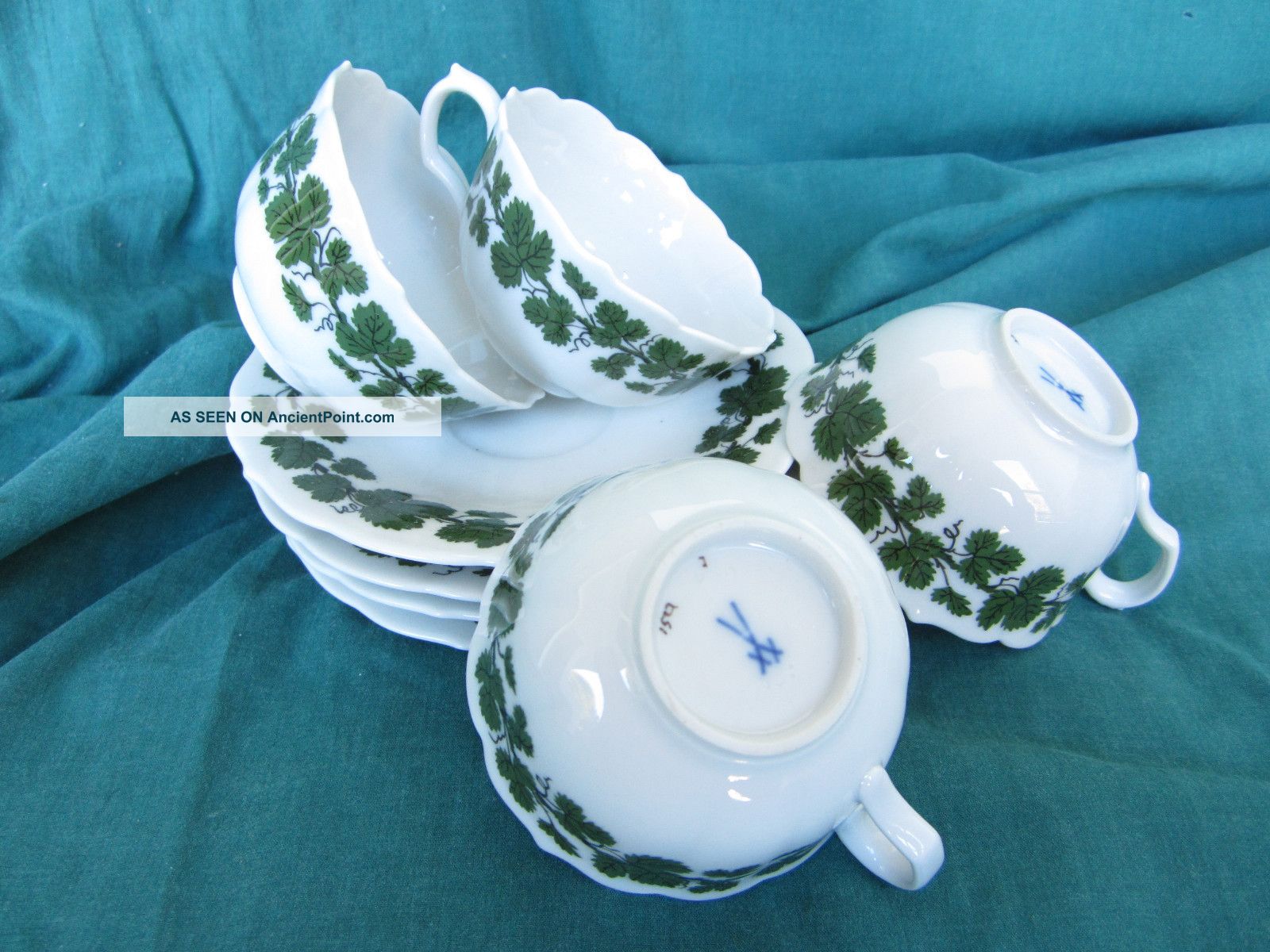 Meissen Porcelain 4 Cups And 4saucers With Green Ornament Other photo