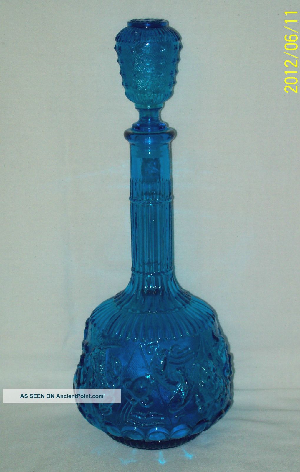 Vntg.  Elegant Glass Zodiac Italian Glass Decanter W/stopper Teal Blue Decanters photo