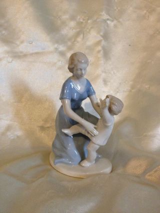 Vintage Porcelain Figurine From Grafenthal Thuringia Germany 1940 ' S photo