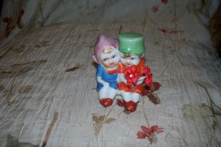 Charming Vintage Porcelain Couple - - 1940 ' S Era Oh So Sweet Must See photo