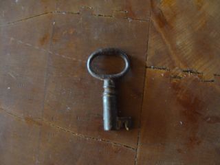Antique 19th.  Century Iron Blacksmith Made Wrought Hand Turned Clock Key. photo