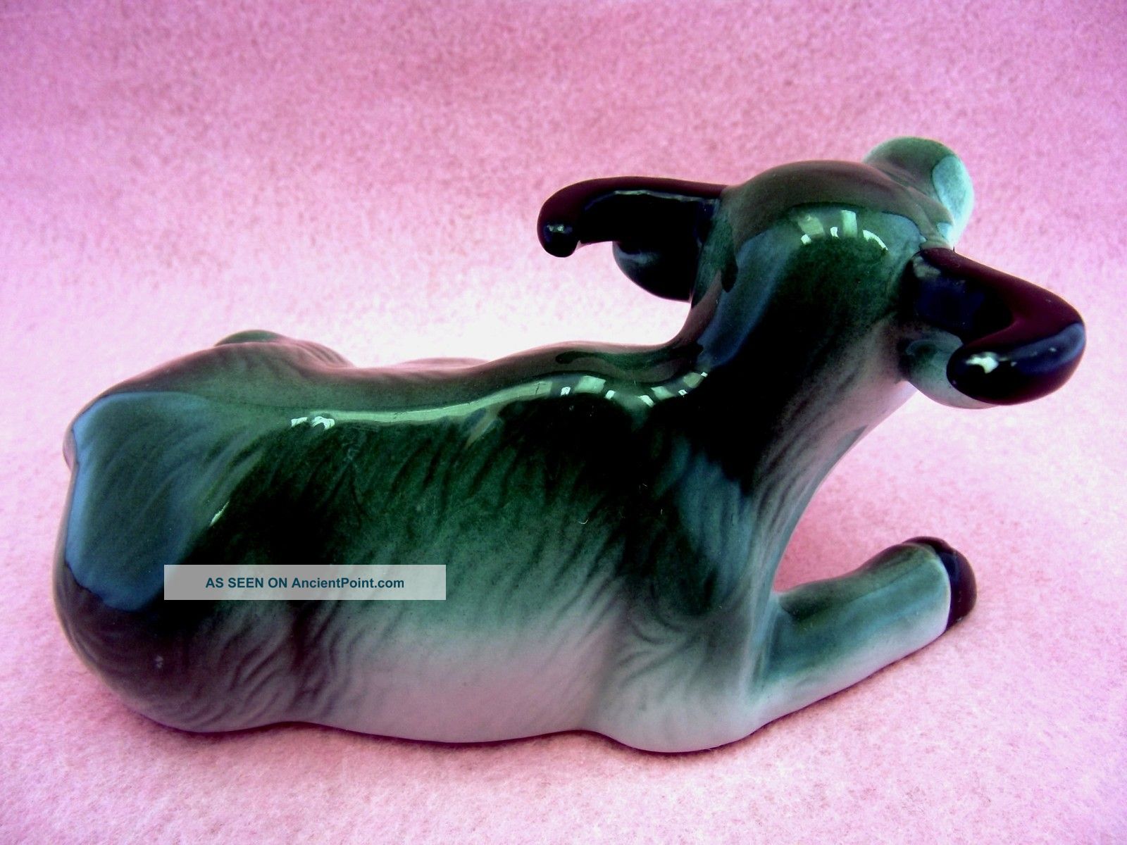 Traditional Chinese Painting Style Porcelain Bull Cow Figurine