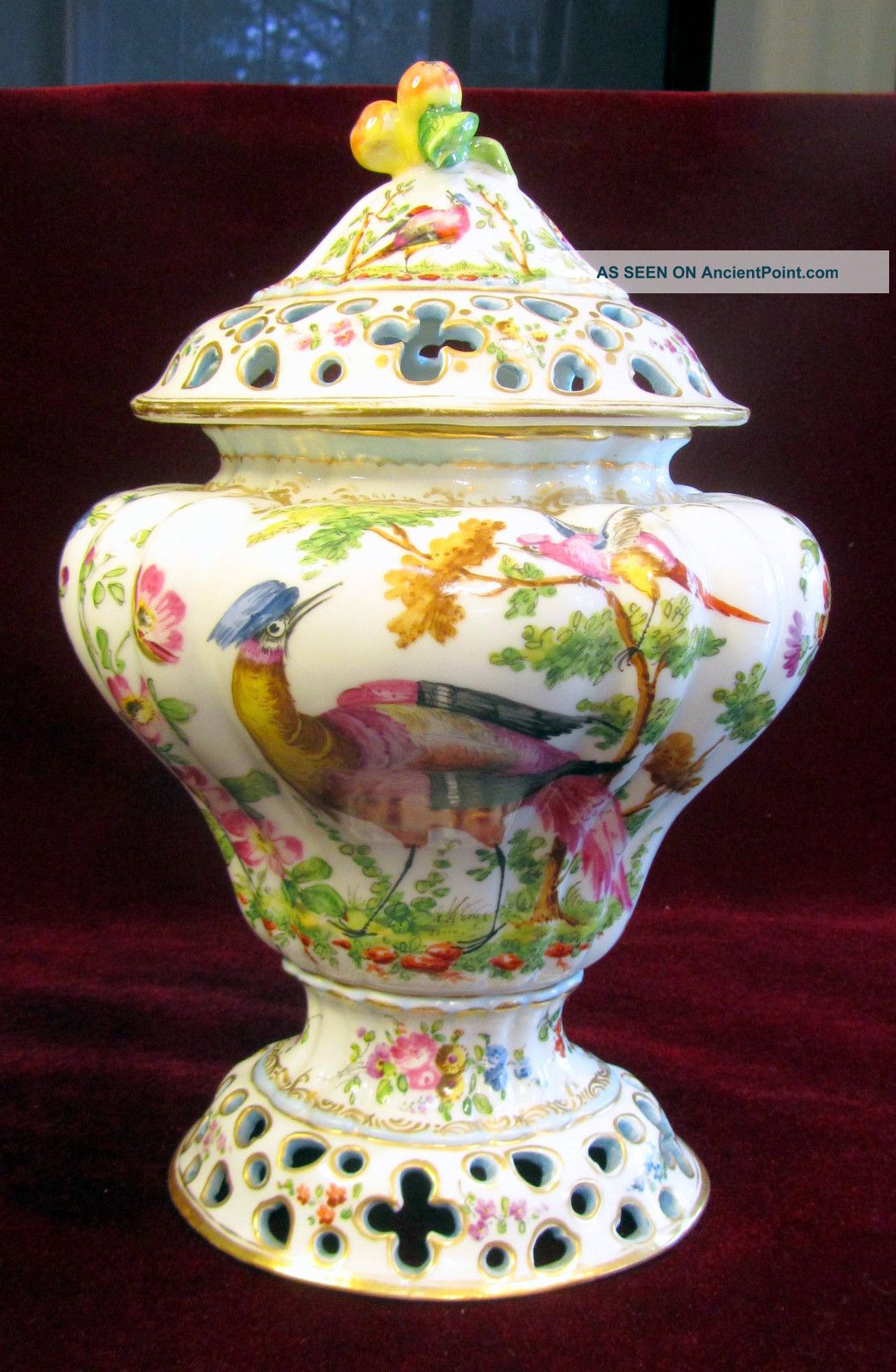 Antique 18 C Lidded Chelsea Vase (urn) With Exotic Birds Vases photo