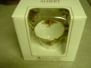 Royal Albert Tea Cup And Saucer Old Country Roses Fine English Porcelain photo
