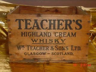 Antique Teachers Highland Cream Whiskey Crate Glasgow Scothland photo