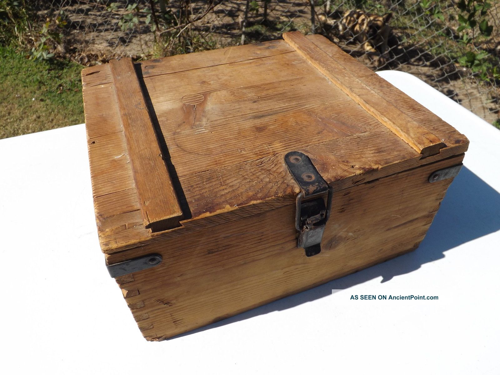 Vintage Antique Old Wood Wooden Crate With Metal Handles & Latch Boxes photo