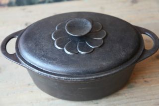 Early 1900 ' S French Cast Iron Dutch Oven photo