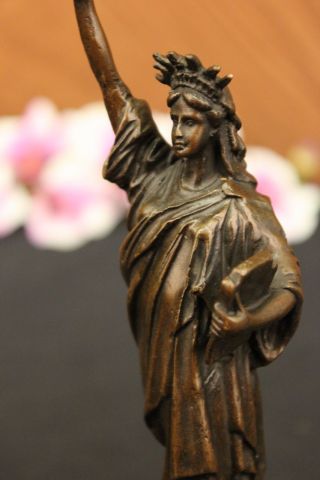 Bronze Sculpture Hot Cast New York Ny Souvenir Gift Statue Of Liberty Decor Deco photo