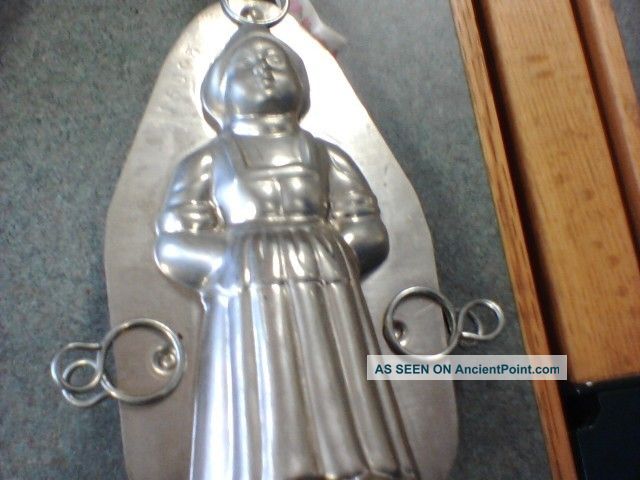Antique German Bavarian Girl Tin Chocolate Mold 15998 Metalware photo