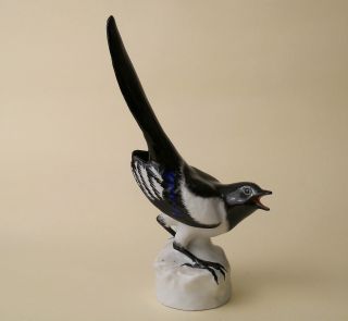 Soviet Russian Porcelain Figurine Animal,  Bird Magpie,  Lomonosov Lfz.  Old 50s photo