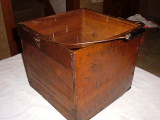 Antique Merdio Wooden Coffee Box With Handle.  Chicogo photo