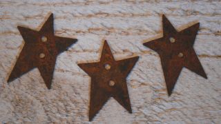 50 Primitive Rusty Tin Star Buttons Crafts photo