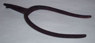 Antique American Primitive Hand Wrought Iron Pitchfork,  Late 18th Century photo