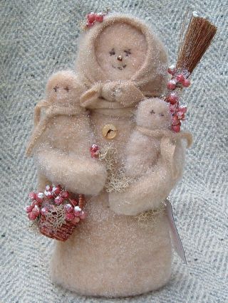 Primitive Folk Art Snowman - Snowgirl - Snowlady With 2 Babies - Hand Crafted photo