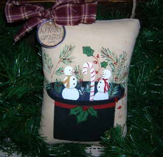 Primitive Christmas Handpainted Wallhanging Pillow Top Hatgathering Snowmen photo