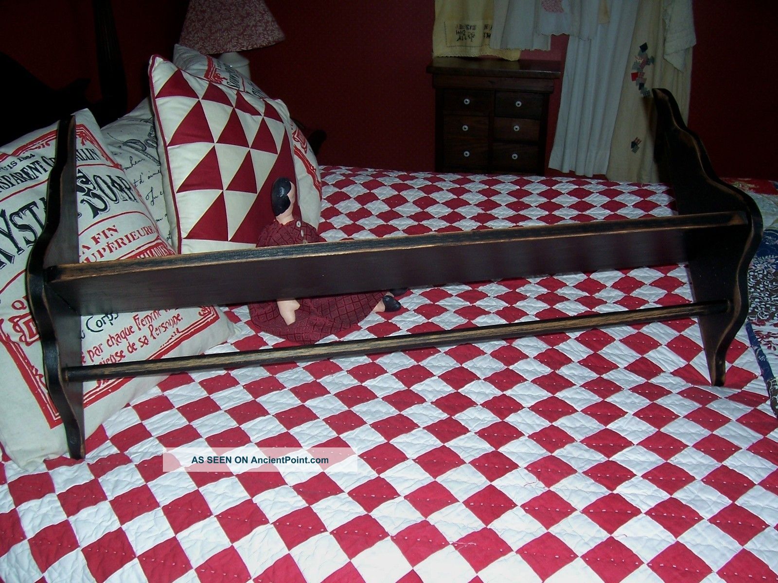 Colonial Primitive Very Large Wall Shelf W/quilt Bar - 36 1/4 