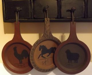 Primitive Folk Art Country Faux Wood Cupboard Plates Horse Rooster Sheep photo