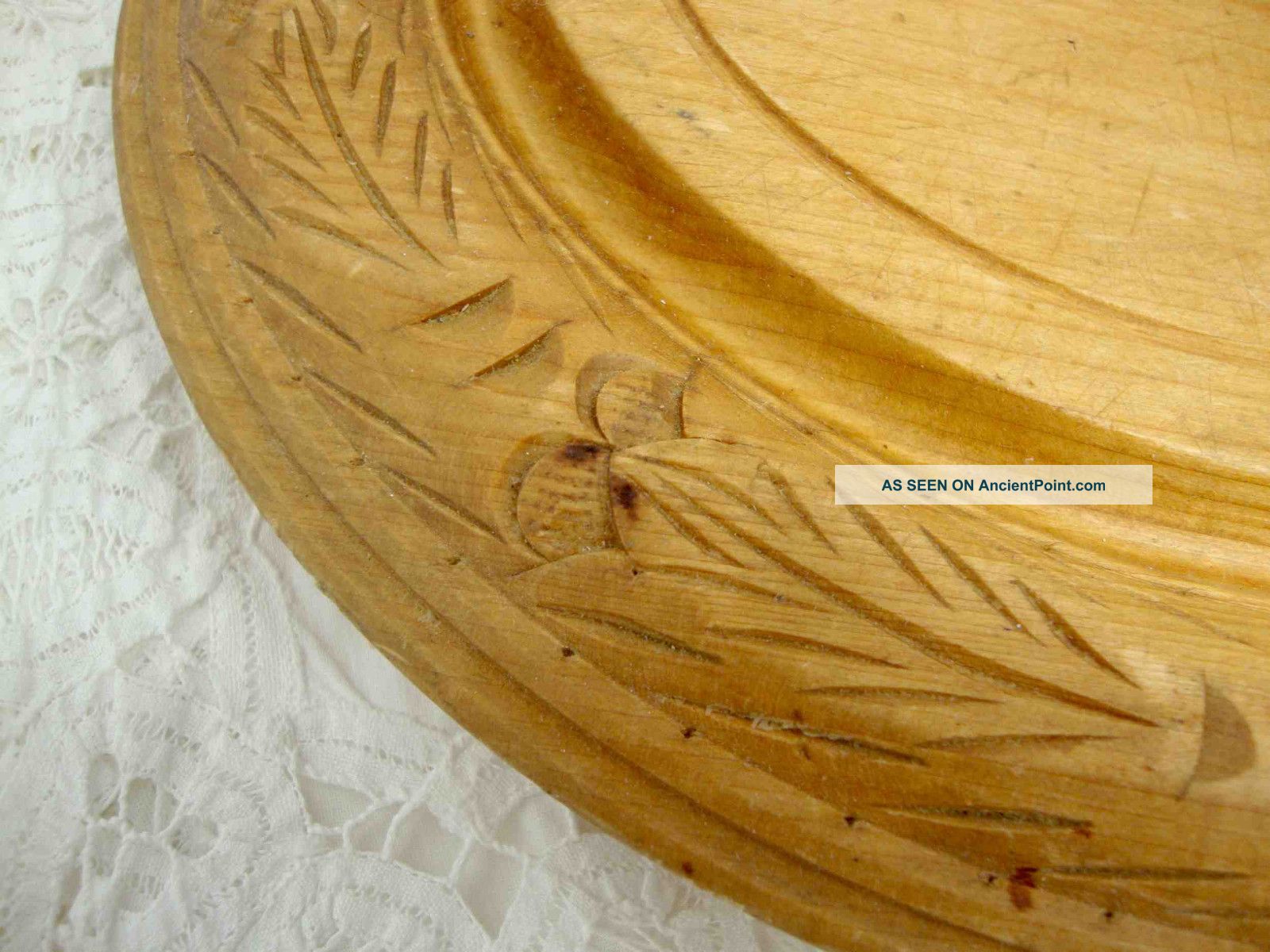 Antique Breadboard Wood Hand Carved Primitive Round Bread Board Kitchenalia 11 