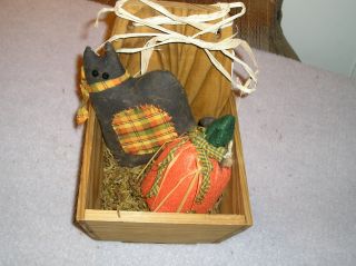Punch Needle Primitive Wooden Box Basket Folk Art Vintage Antique Pillow Country photo
