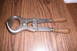 Old Bull Emasculator Castration Tool photo