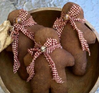Primitive Grubby Cinnamon Christmas Gingerbread Men Doll Ornies photo