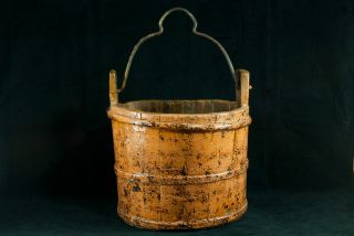 Antique,  Painted Wooden And Iron Well Bucket - Really photo