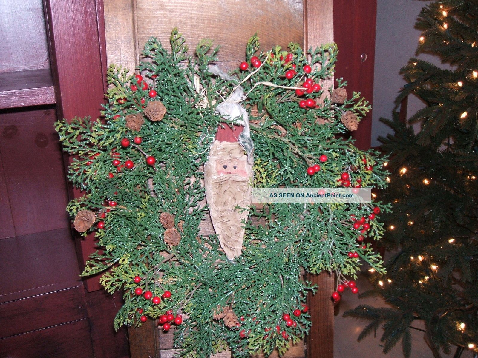 Primitive Country Christmas Decor Wooden Shutter Wreath Santa Winter Berries Primitives photo