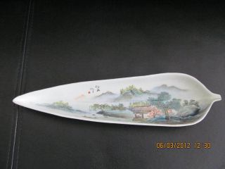 Unique Porcelain Plate Landscape Painting And Leaf Shape Design photo