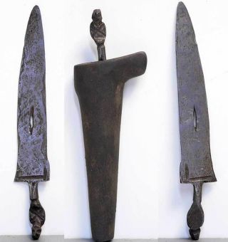 Kris Keris Kriss Majapahit Sajen Magic Dagger Amulet Combong Antique Blade Dukun photo