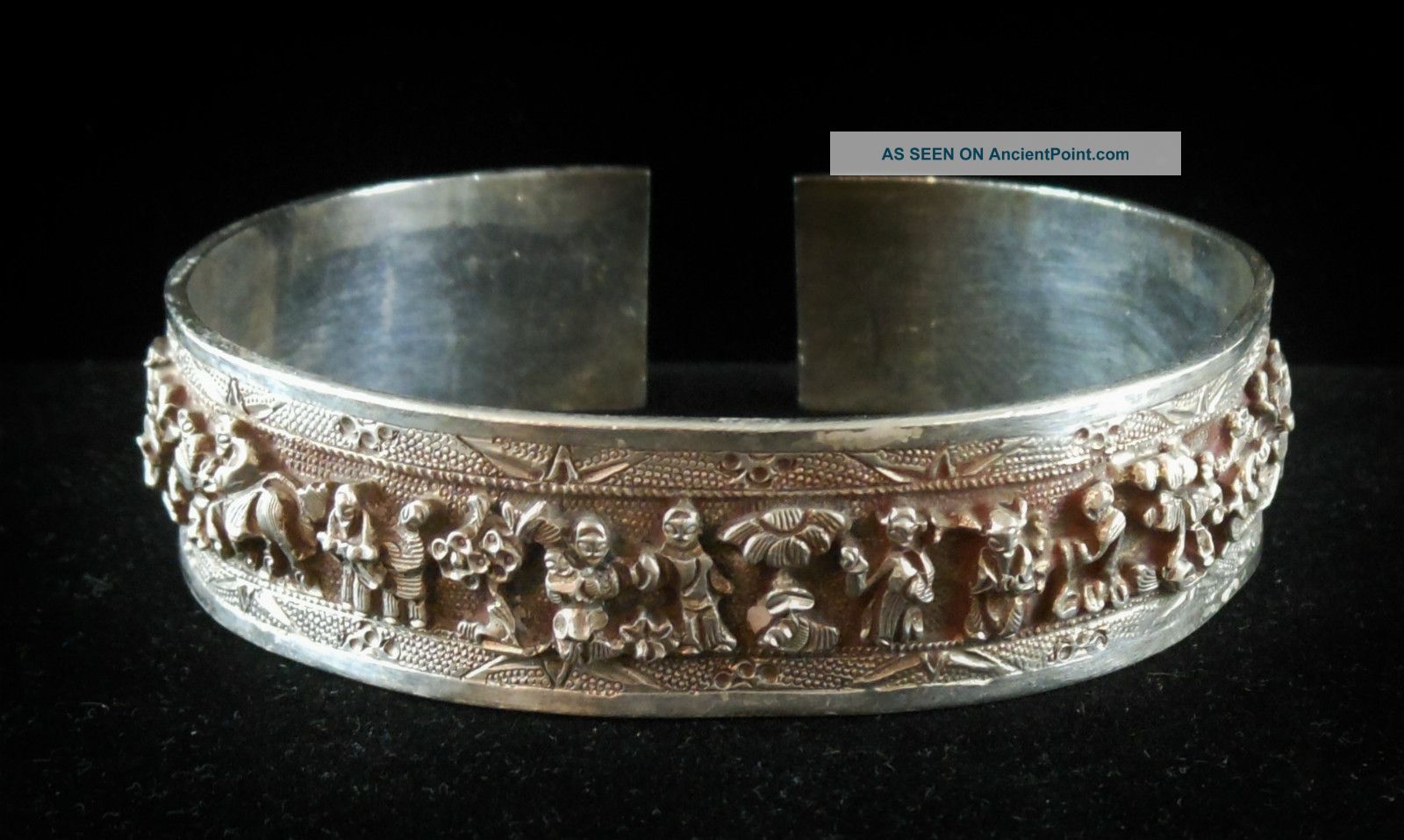 Great Antique,  Vintage Well Marked Scenic Chinese Carved Silver Bracelet Bracelets photo