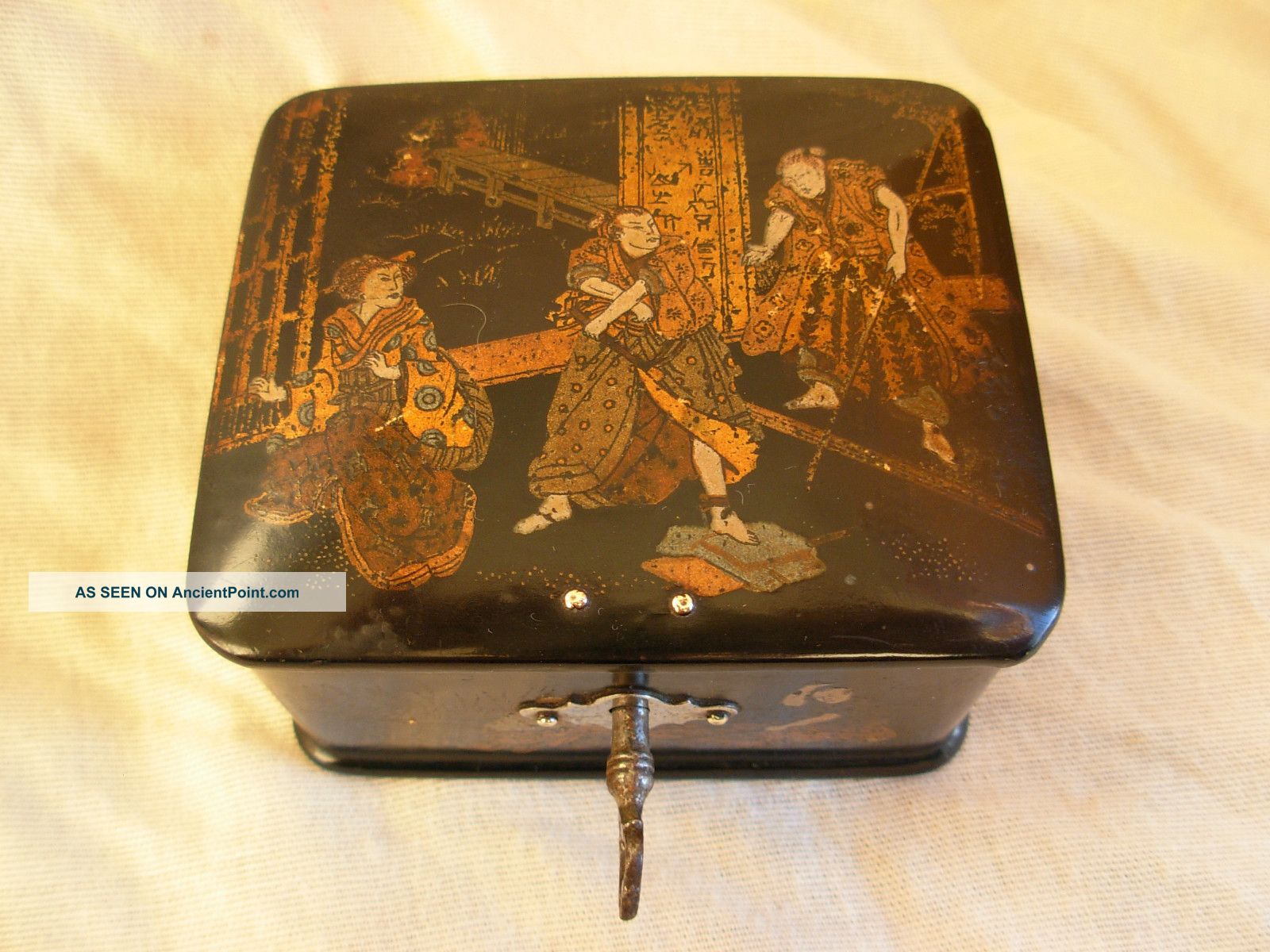 Antique French¨papier Mache Jewelery Box,  Japanese Pattern,  Around 1880 ' S Boxes photo