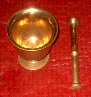Vintage Solid Brass Mortar And Pestle From England (mr47) photo