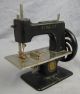 Antique Miniature Singer Sewing Machine Sewing Machines photo 1