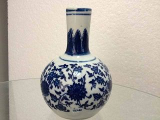 Porcelain Vase No7 Blue And White Ceramic Hardpaste Antique Chinese Exquisite photo