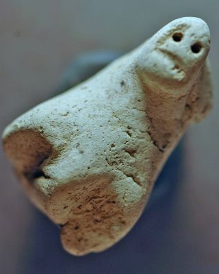 Animal Bust,  Levantine Clay Over 3000 Years Old Nr photo