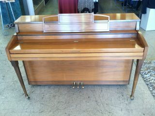Splendid Light Brown Hobart M.  Cable Piano photo