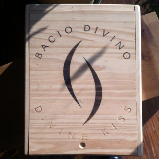 Wooden Wine Box 2002 Bacio Divino 