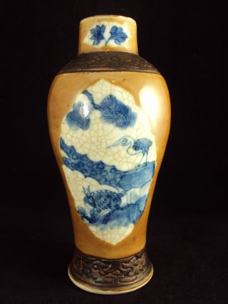 A Perfect Chinese Porcelain Batavia Brown Crackleware Vase photo