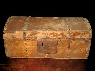 1800 - 30s Hide Covered Trunk Document Box Lock Chest Box Leather American Antique photo