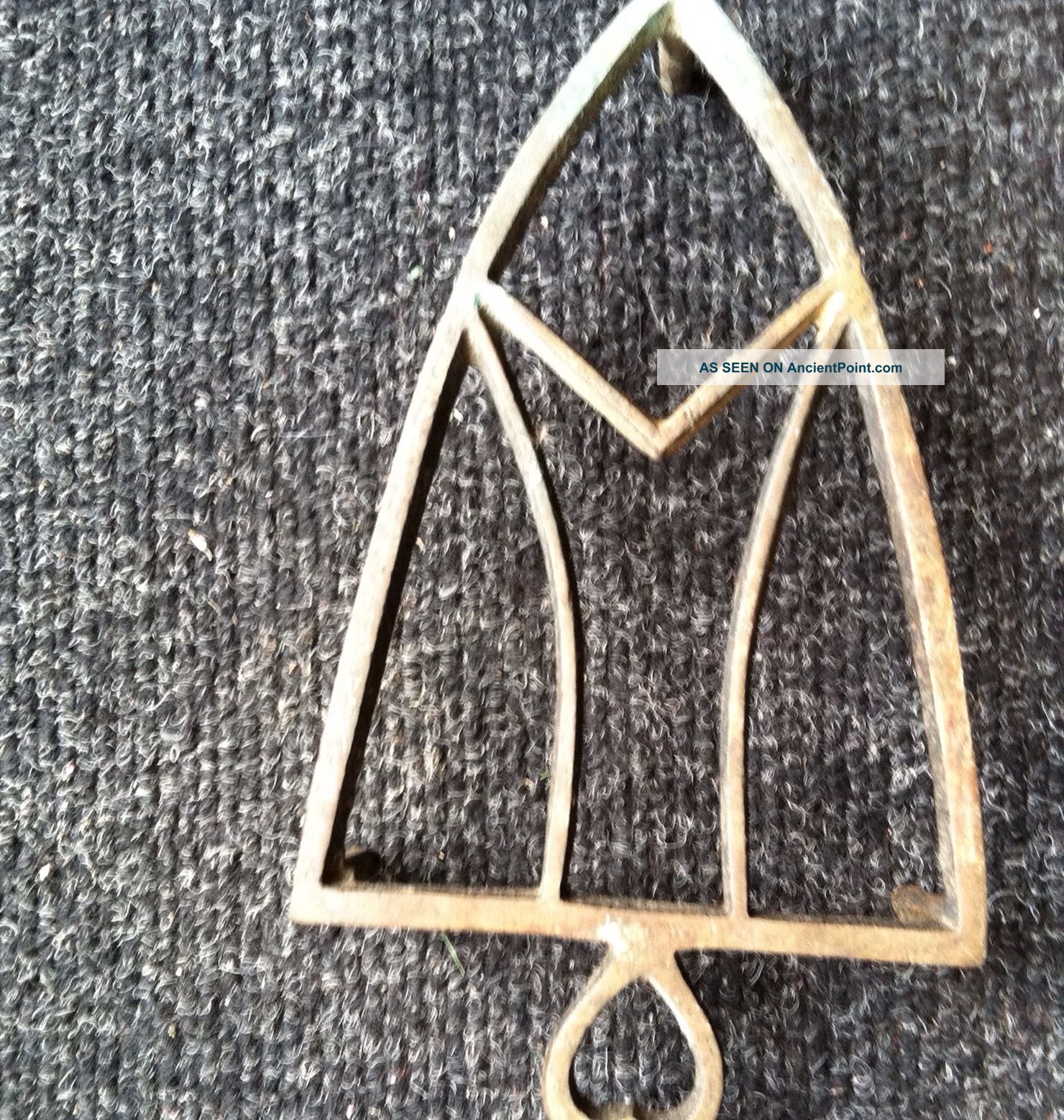 Brass ' Heart ' Trivet Trivets photo