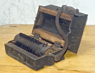 1855 A.  Leightheiser Tobacco Chopper Shredder Meat Grinder Cast Iron Wood Steel photo